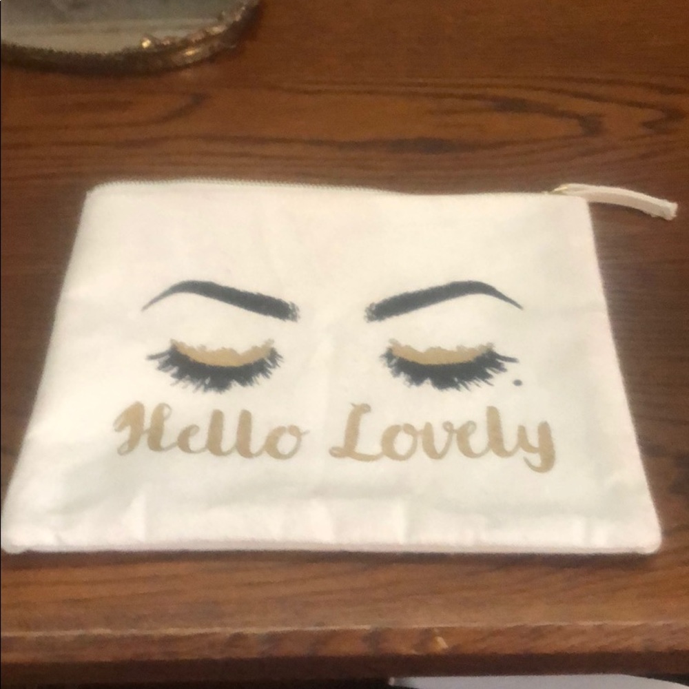 Unbranded cotton zippered bag